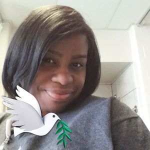 Meet your Posher, Lacretia